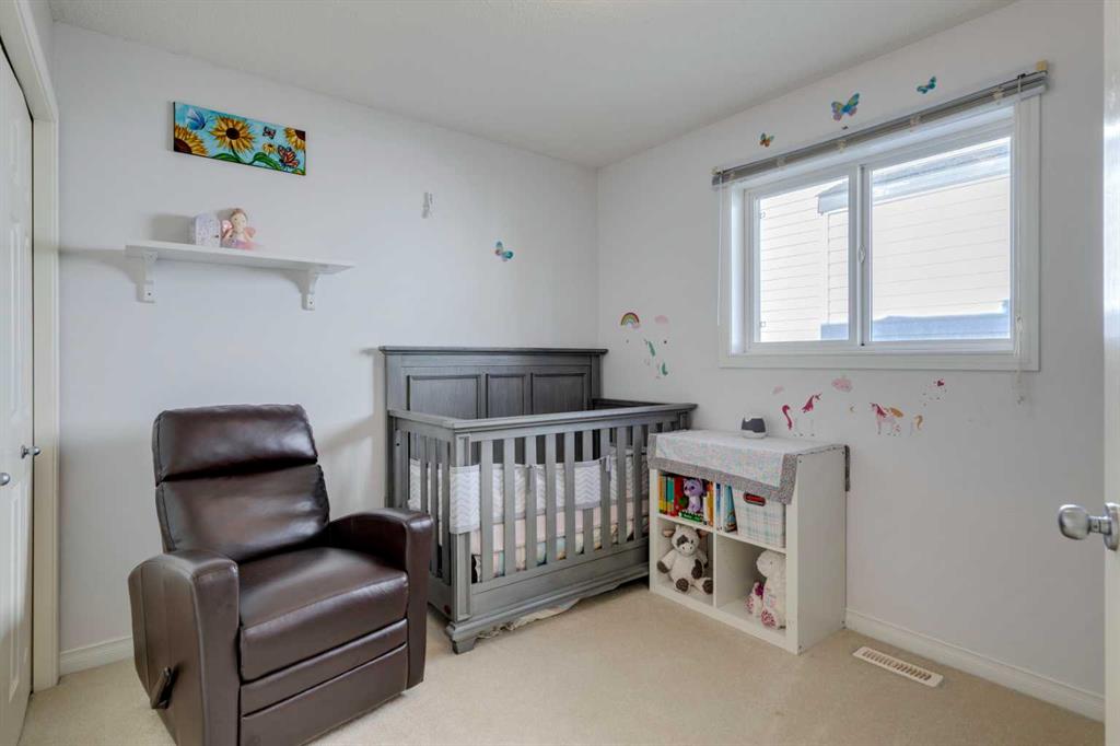 Picture for 85 Crystal Shores Crescent  https://www.cirrealty.ca/reb/creb/85/A2266485_19.jpg