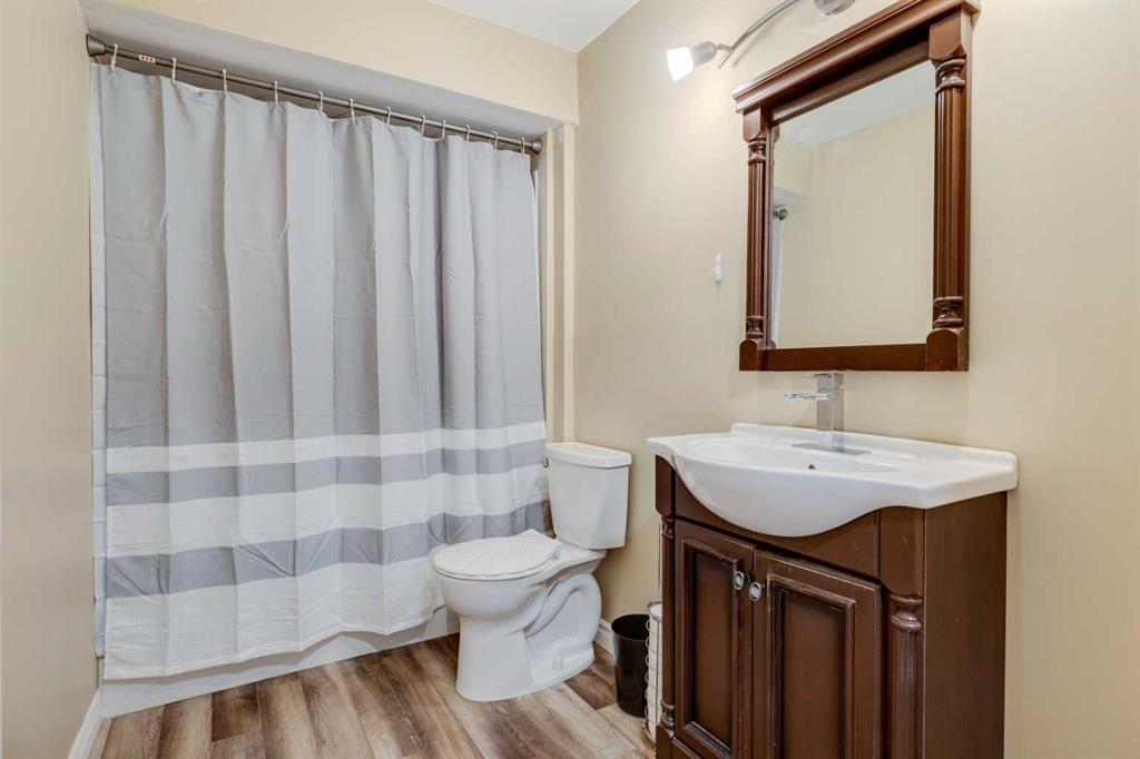 Picture for 85 Crystal Shores Crescent  https://www.cirrealty.ca/reb/creb/85/A2266485_24.jpg