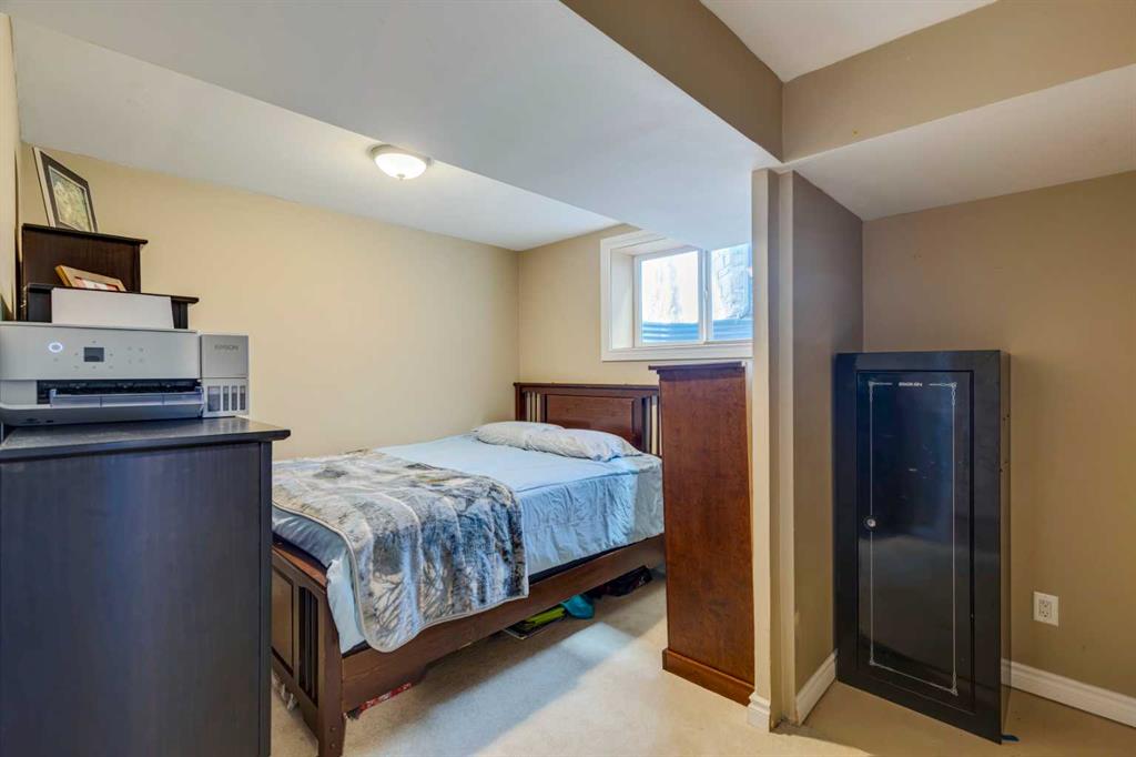 Picture for 85 Crystal Shores Crescent  https://www.cirrealty.ca/reb/creb/85/A2266485_25.jpg
