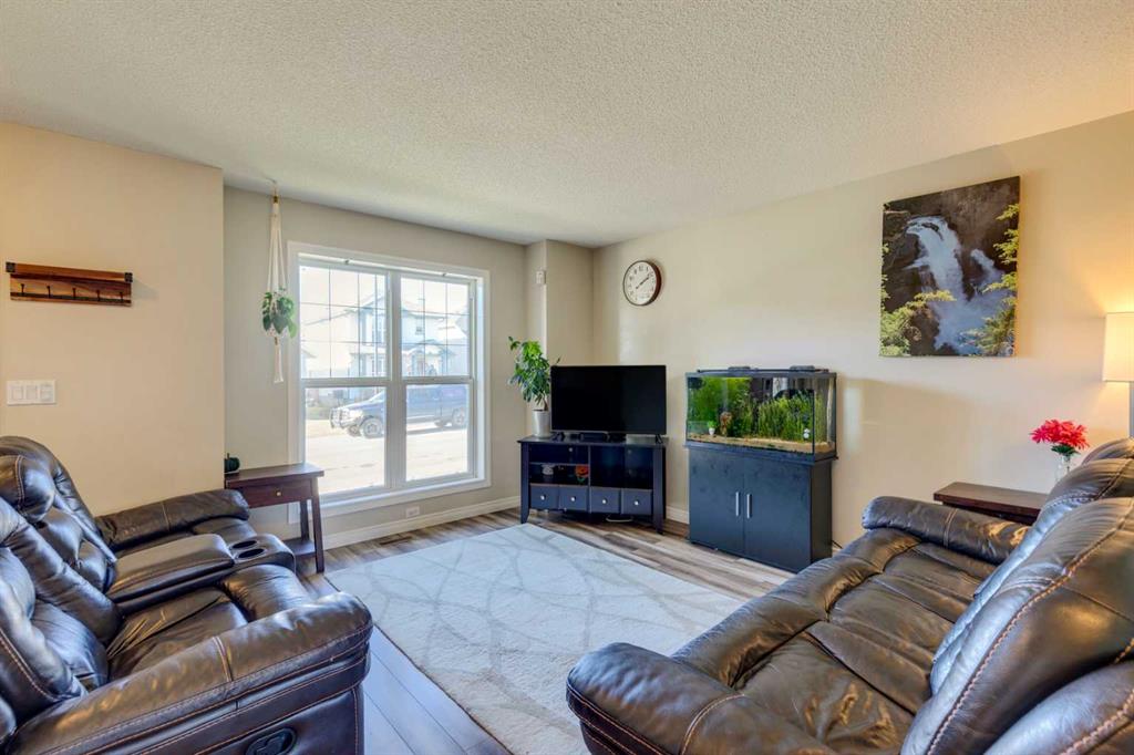 Picture for 85 Crystal Shores Crescent  Picture for 85 Crystal Shores Crescent