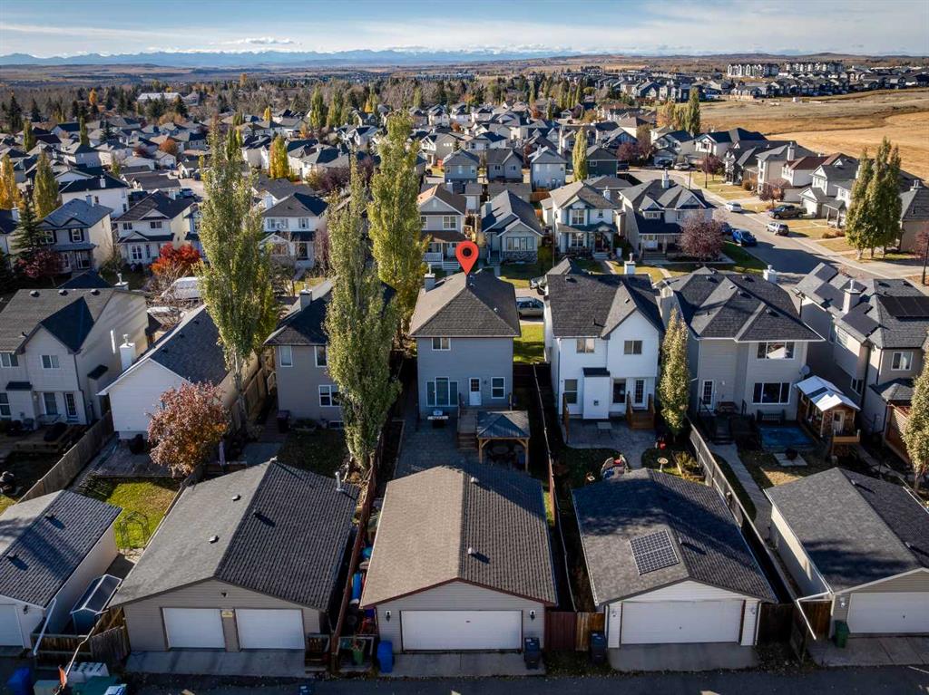 Picture for 85 Crystal Shores Crescent  https://www.cirrealty.ca/reb/creb/85/A2266485_36.jpg