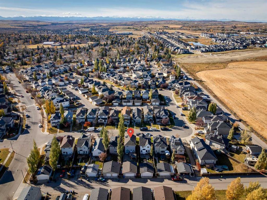 Picture for 85 Crystal Shores Crescent  https://www.cirrealty.ca/reb/creb/85/A2266485_38.jpg