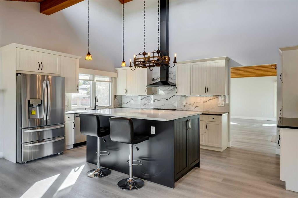 Picture for 3020 Palliser Drive SW https://www.cirrealty.ca/reb/creb/85/A2266685_12.jpg