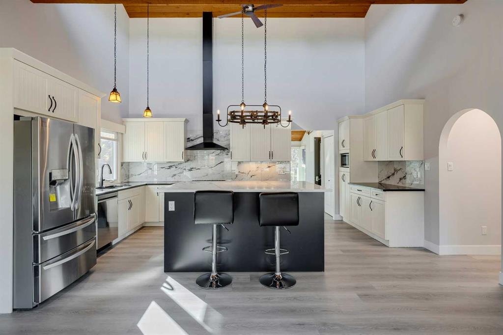 Picture for 3020 Palliser Drive SW https://www.cirrealty.ca/reb/creb/85/A2266685_13.jpg