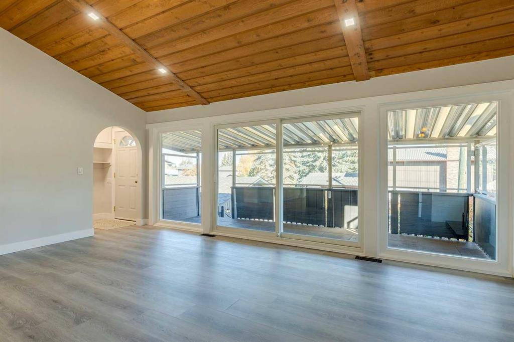 Picture for 3020 Palliser Drive SW https://www.cirrealty.ca/reb/creb/85/A2266685_21.jpg