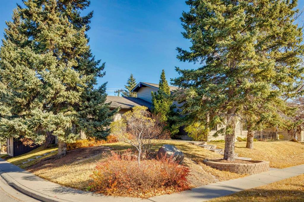 Picture for 3020 Palliser Drive SW Picture for 3020 Palliser Drive SW