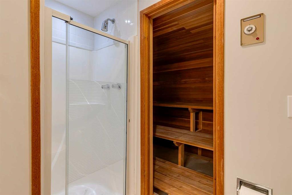 Picture for 3020 Palliser Drive SW https://www.cirrealty.ca/reb/creb/85/A2266685_48.jpg
