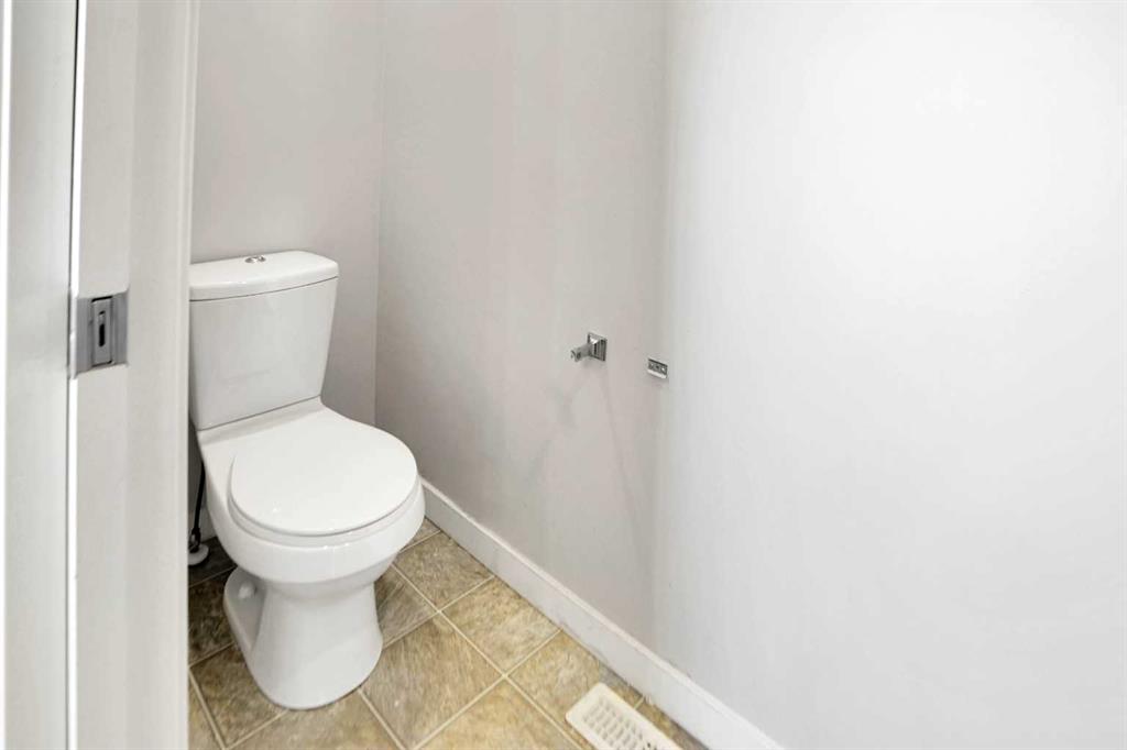 Picture for 85 Boulder Creek Manor SE https://www.cirrealty.ca/reb/creb/85/A2266885_34.jpg