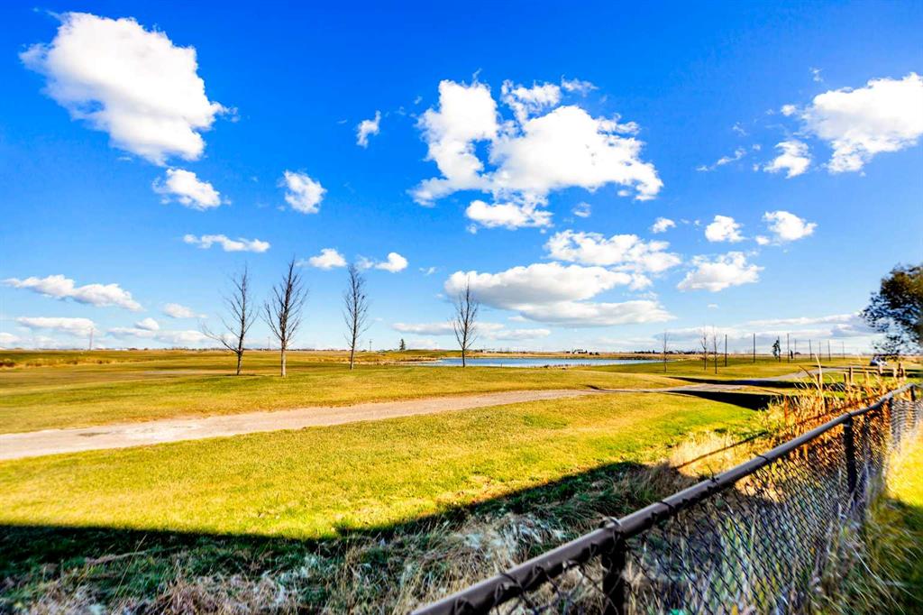 Picture for 85 Boulder Creek Manor SE https://www.cirrealty.ca/reb/creb/85/A2266885_47.jpg