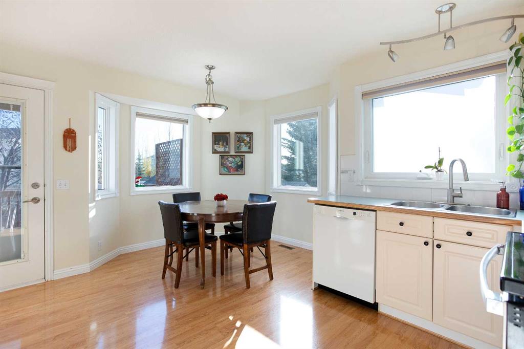 Picture for 214 Canals Boulevard SW https://www.cirrealty.ca/reb/creb/85/A2267485_14.jpg