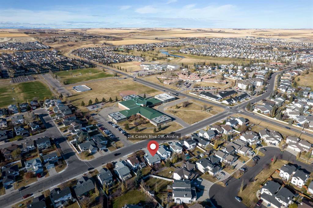 Picture for 214 Canals Boulevard SW https://www.cirrealty.ca/reb/creb/85/A2267485_44.jpg