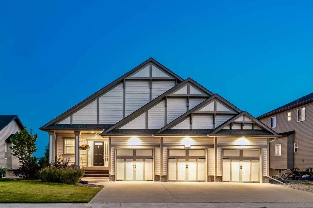 Picture for 231 Railway Close SE