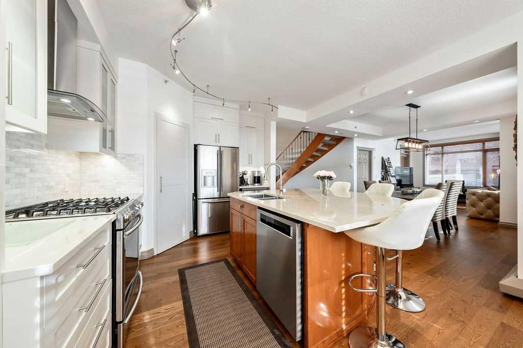 Picture for 114, 930 Centre Avenue NE