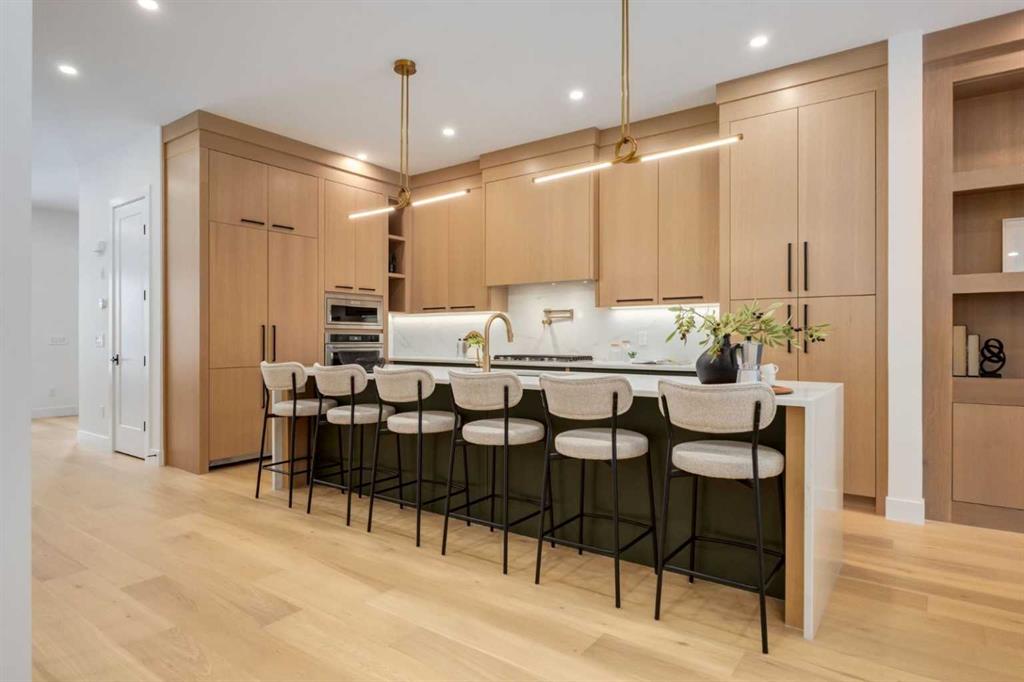 Picture for 4834 22 Avenue NW