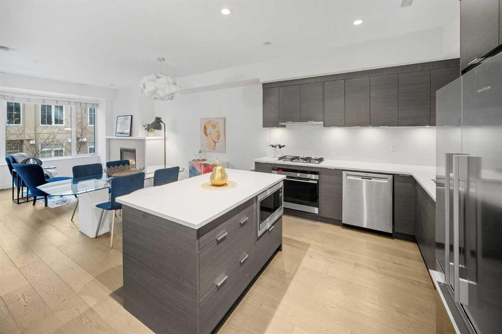 Picture for 302, 1818 14A Street SW