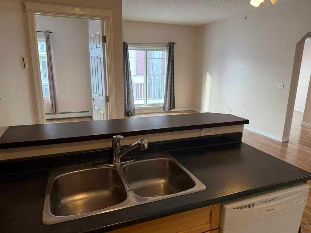 Picture for 3315, 70 Panamount Drive NW