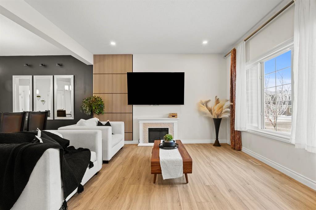 Picture for 10 Emberside Link 