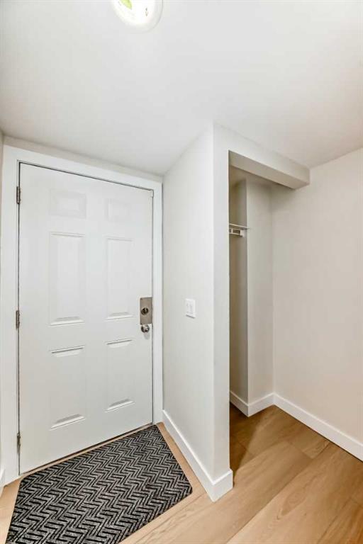 Picture for 305, 919 38 Street NE