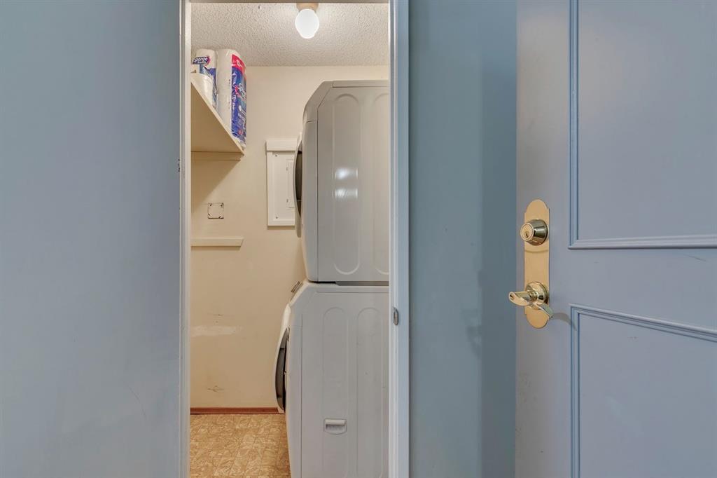 Picture for 121, 860 Midridge Drive SE