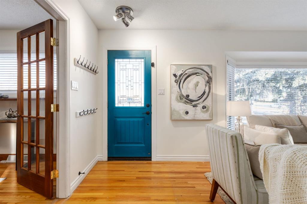 Picture for 4011 25 Avenue SW