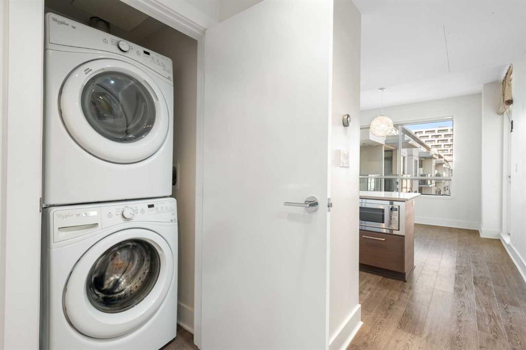 Picture for 701, 38 9 Street NE