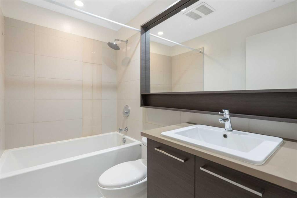 Picture for 701, 38 9 Street NE