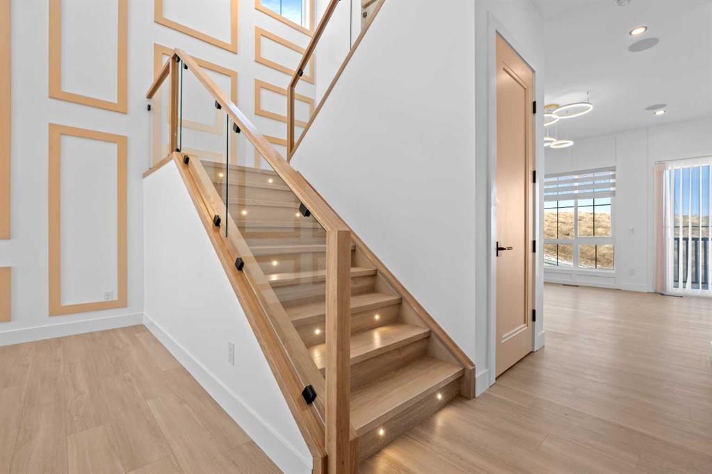 Picture for 230 Royal Birch View NW