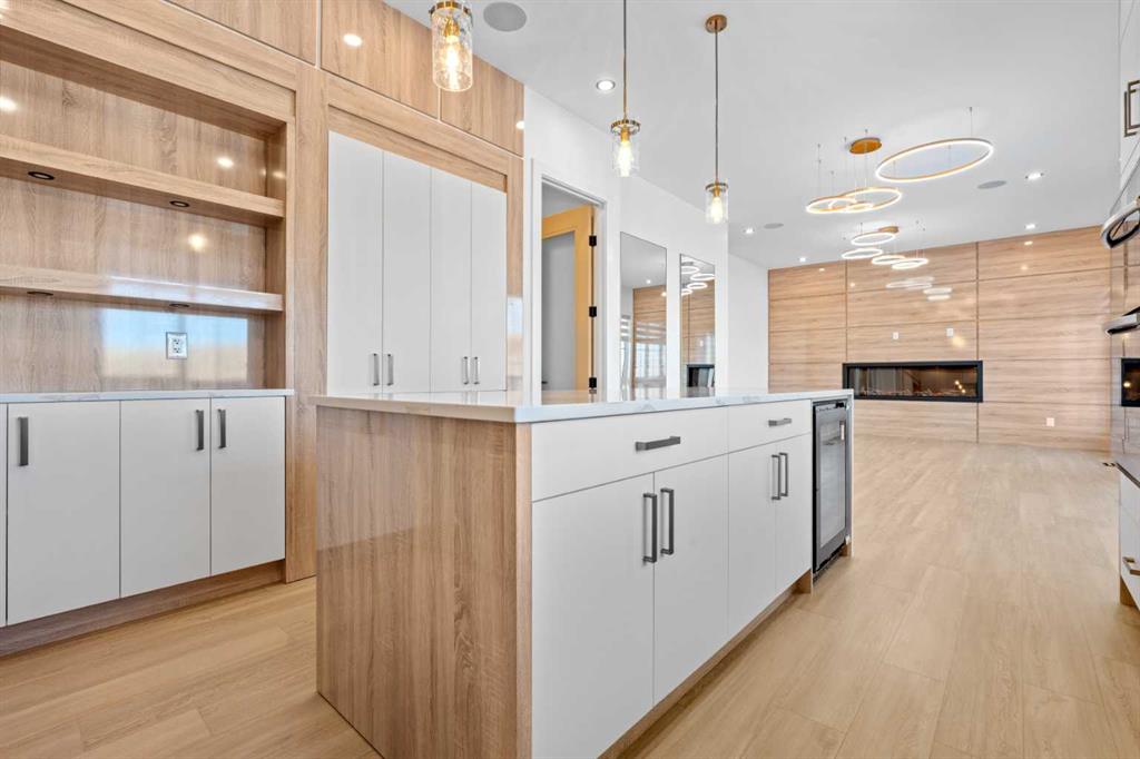 Picture for 230 Royal Birch View NW