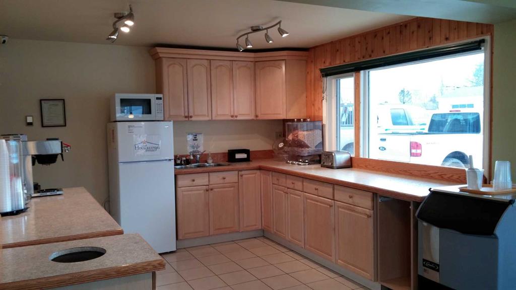 Picture for 4417 50 Avenue 