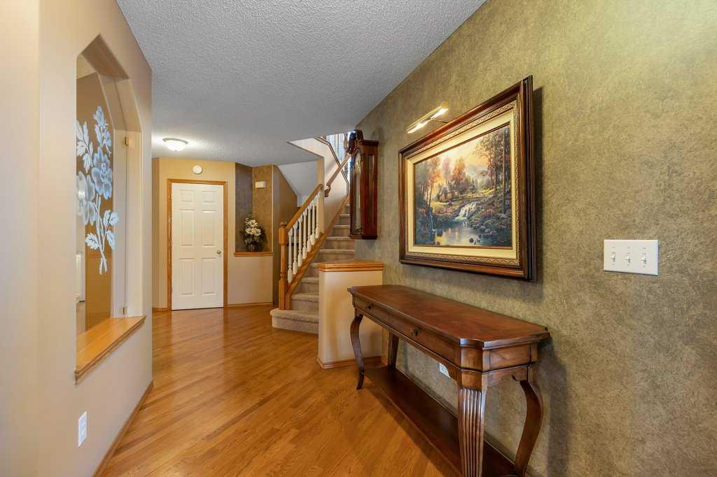 Picture for 123 Valley Glen Bay NW