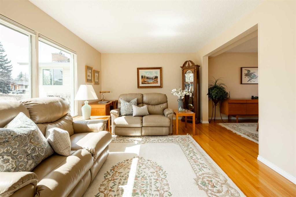 Picture for 412 Woodbend Road SE