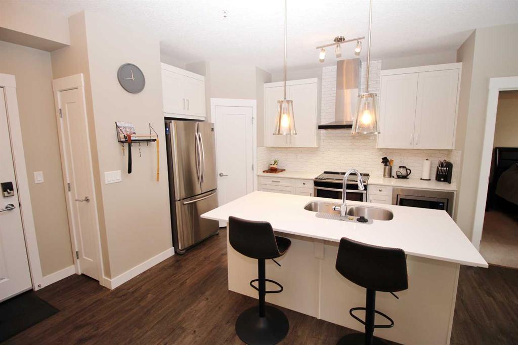 Picture for 211, 200 Auburn Meadows Common SE