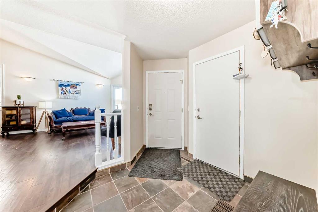 Picture for 440 Sunlake Road SE