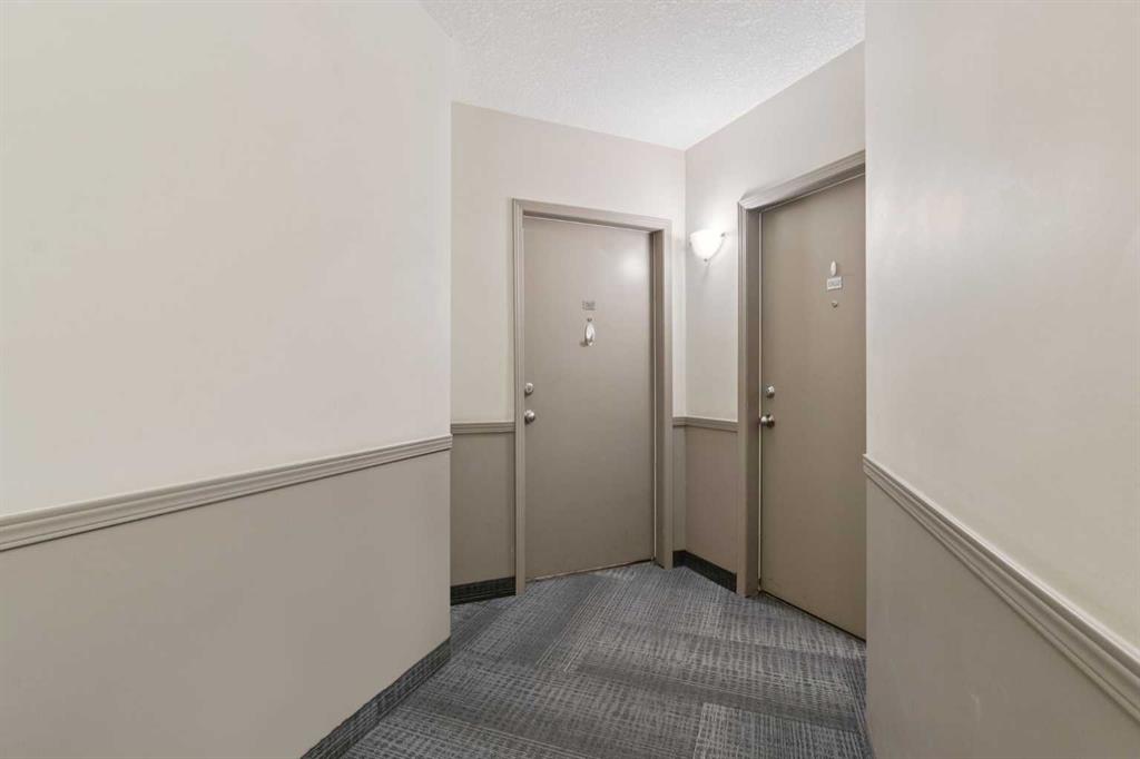 Picture for 1301, 1053 10 Street SW