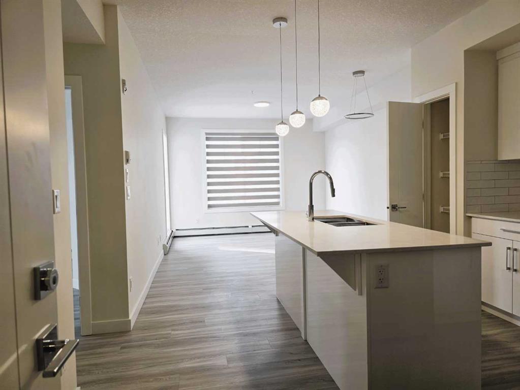 Picture for 2220, 15 Skyview Point Crescent 