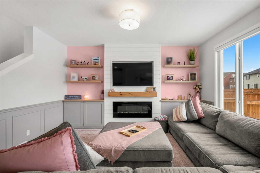 Picture for 32 Paint Horse Crescent 