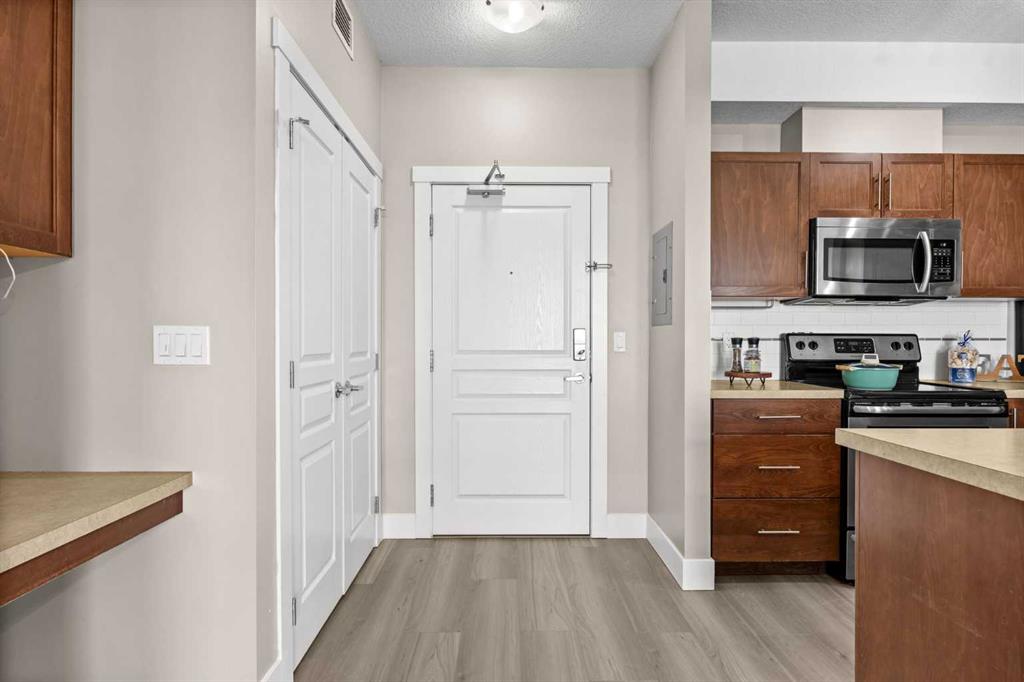 Picture for 407, 2300 Evanston Square NW