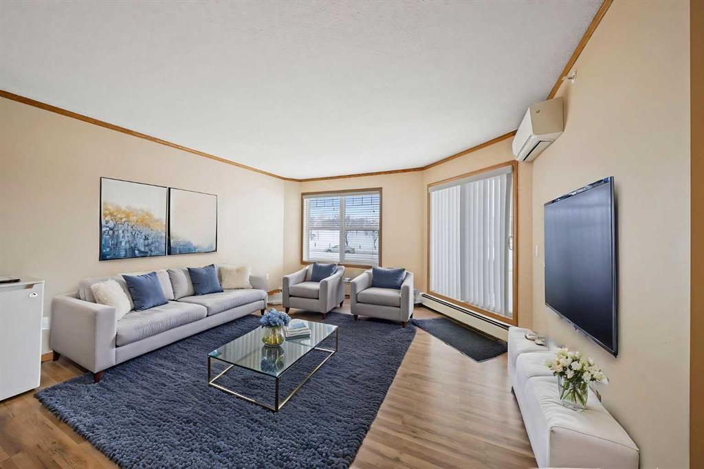 Picture for 310, 11 Somervale View SW