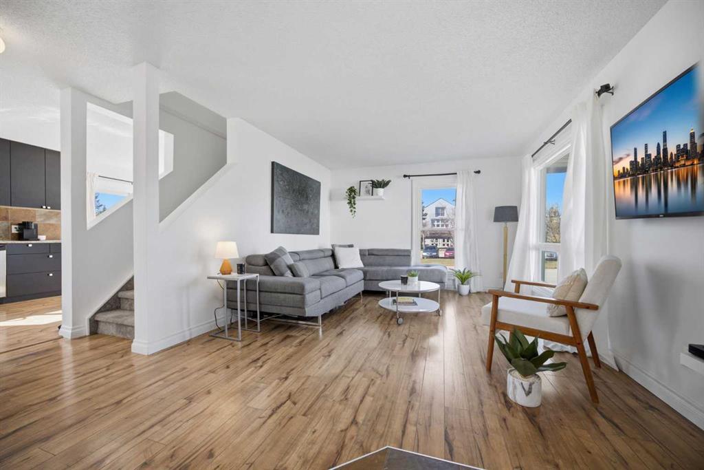 Picture for 221 Deerpoint Lane SE