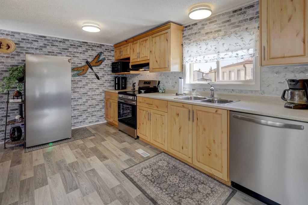 Picture for 256 Burroughs Circle NE