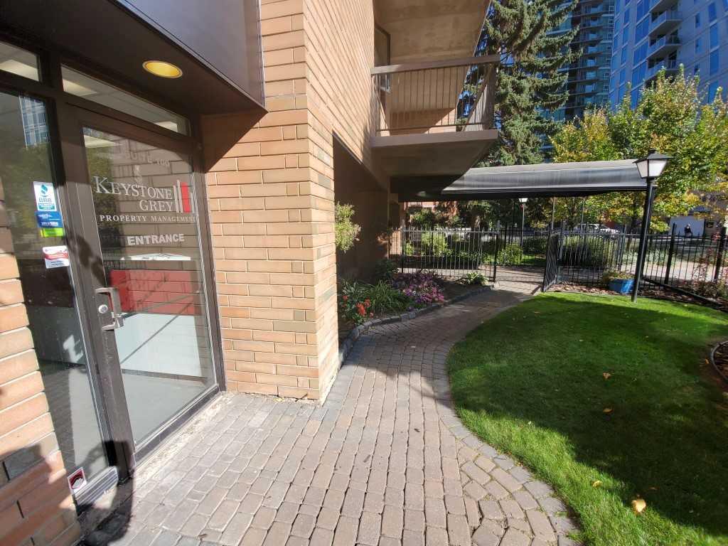 Picture for 100, 220 13 Avenue  