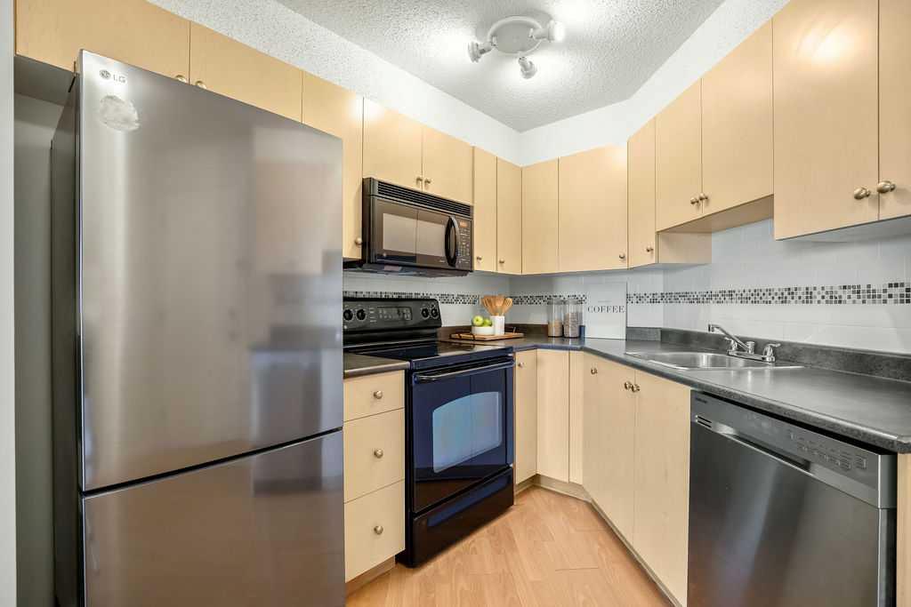 Picture for 1212, 2395 Eversyde Avenue SW