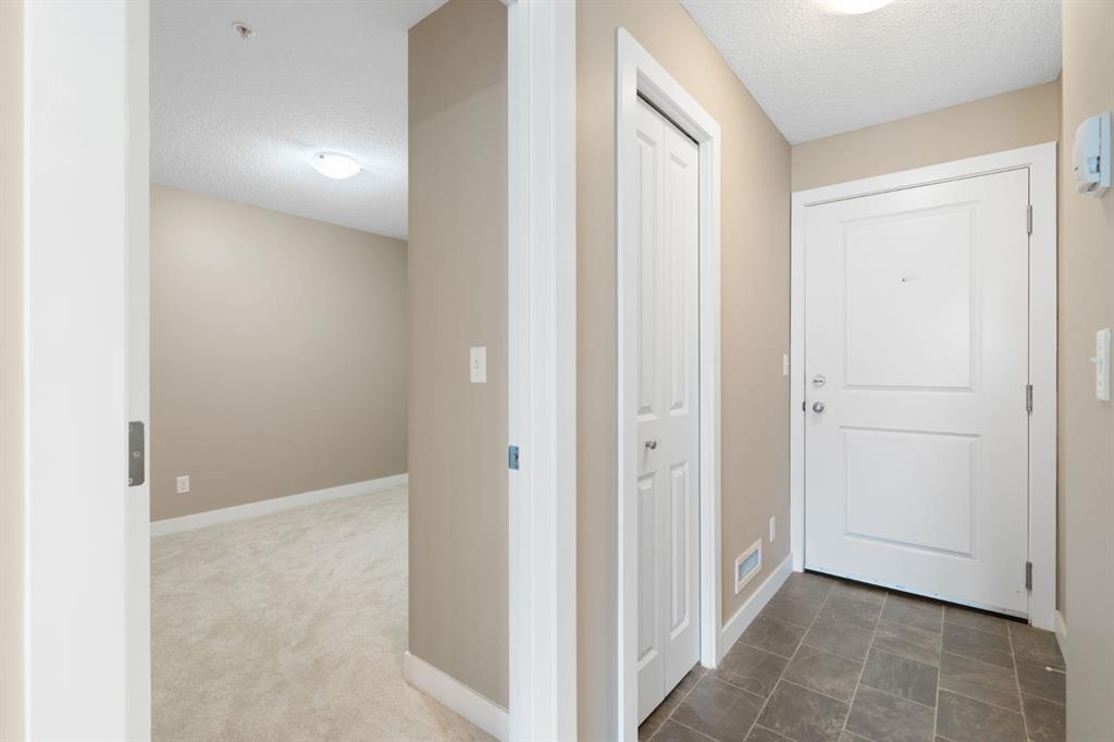 Picture for 1315, 81 Legacy Boulevard SE