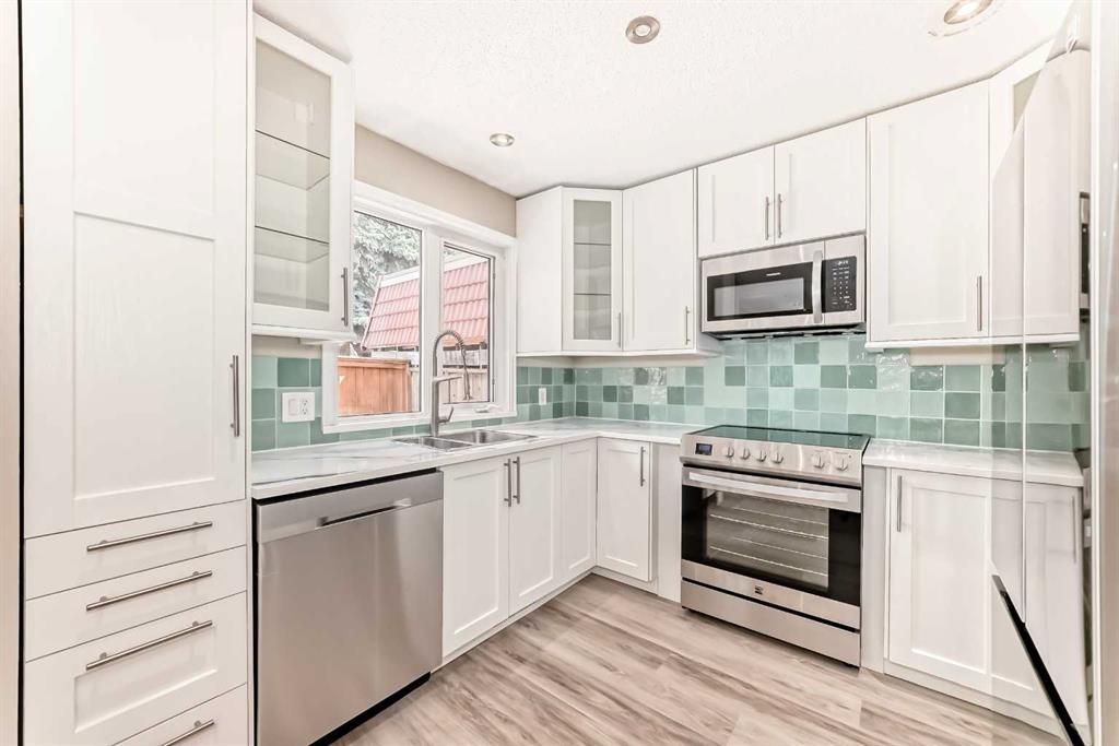 Picture for 8, 714 Willow Park Drive SE