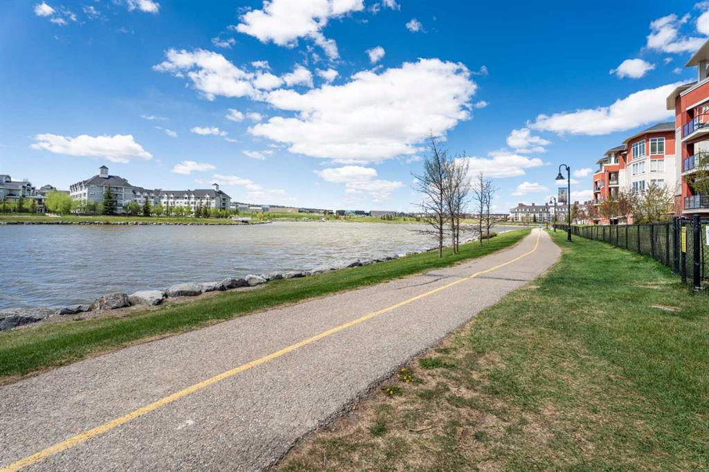 Picture for 201, 162 Country Village Circle NE