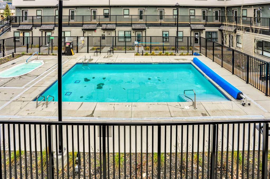 Picture for 206, 109 Kanananskis Way 