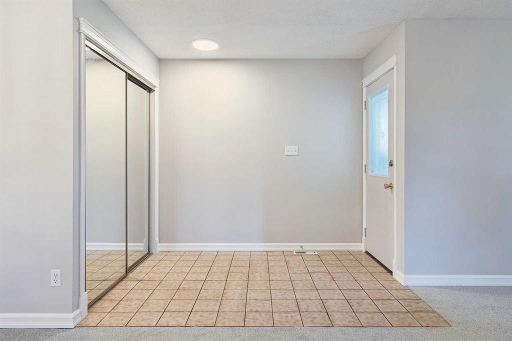 Picture for 923 Midridge Drive SE