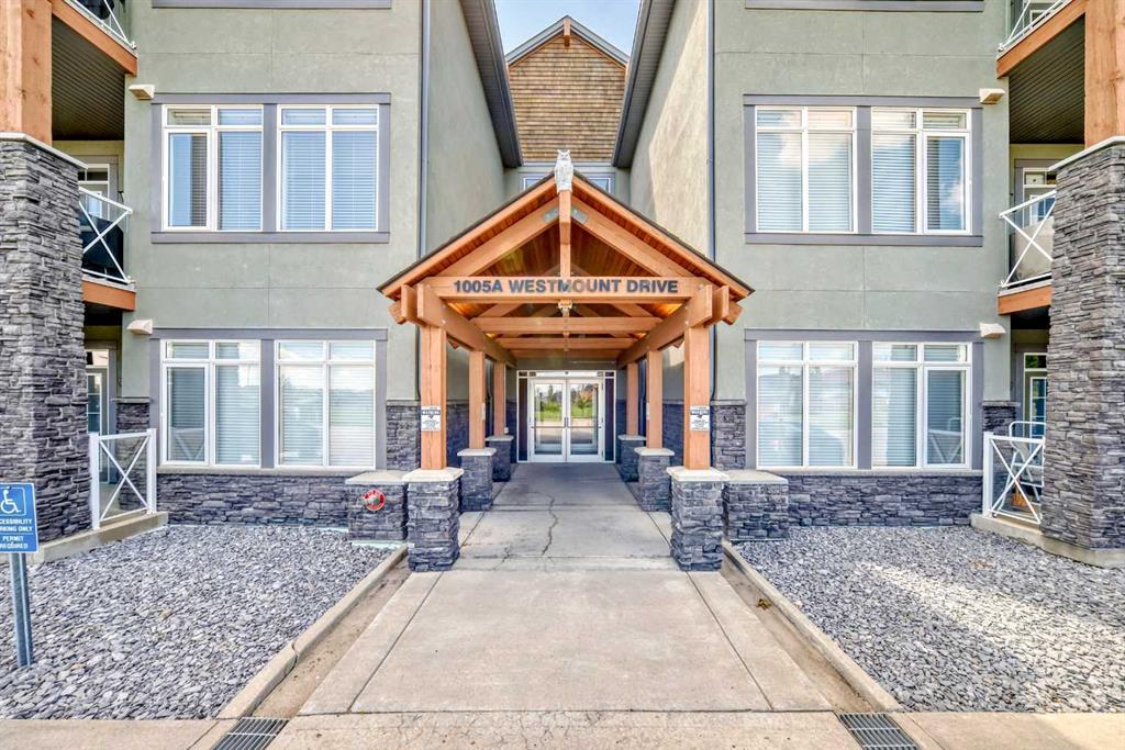 Picture for 210, 1005A Westmount Drive 