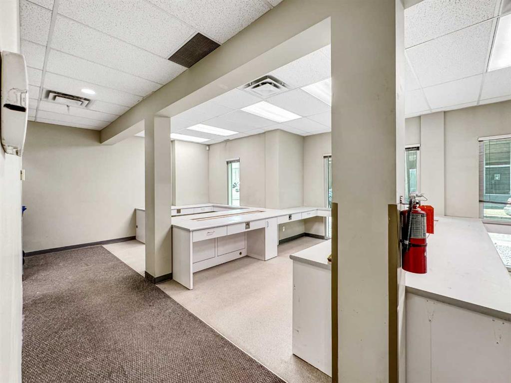 Picture for 902 9th Avenue SW