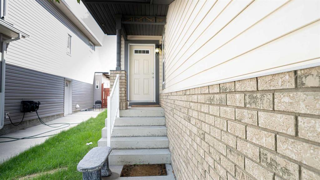 Picture for 247 Taralake Way NE